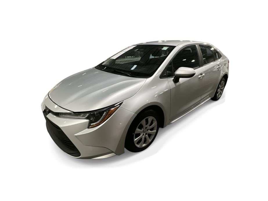 2023 Toyota Corolla LE's photo