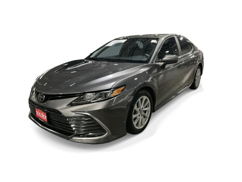 2021 Toyota Camry LE's photo