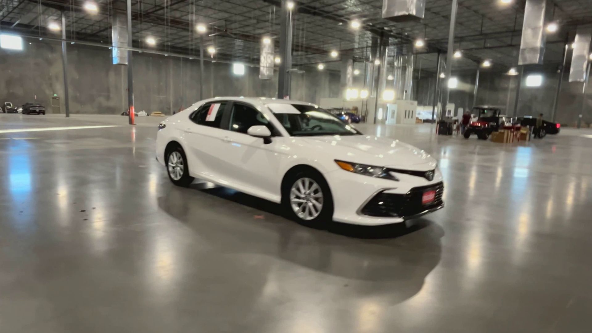 2021 Toyota Camry LE photo 17