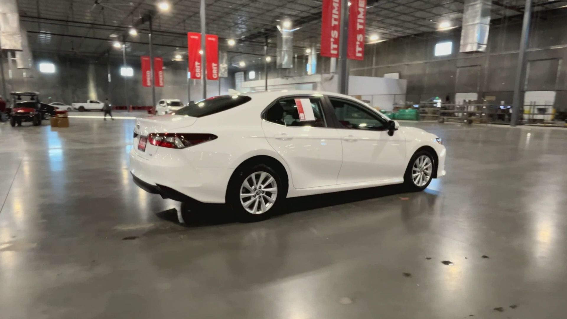 2021 Toyota Camry LE photo 7