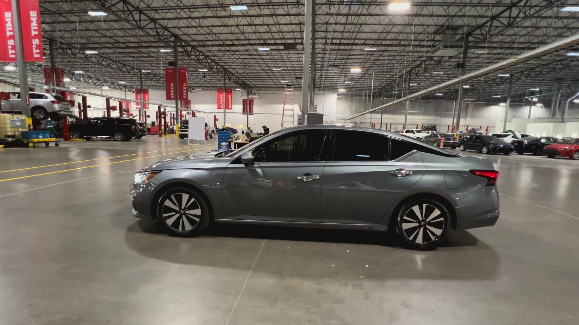 2019 Nissan Altima SV photo 4