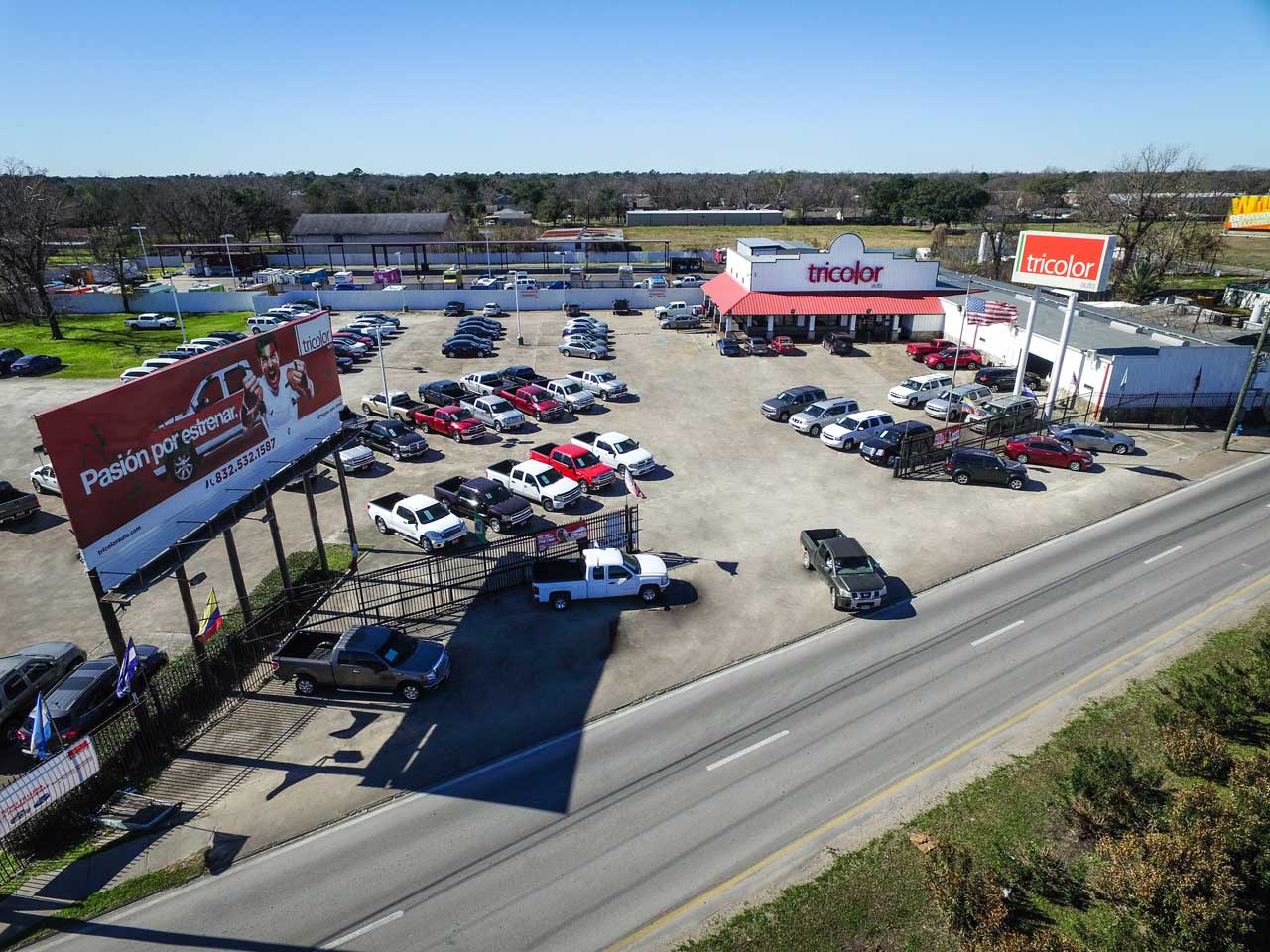 Tricolor Auto Localidades 45 N Tidwell, Texas