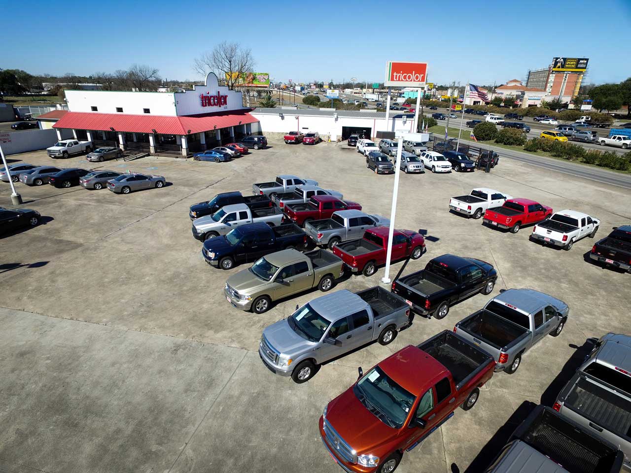 Tricolor Auto Localidades 45 N Tidwell, Texas