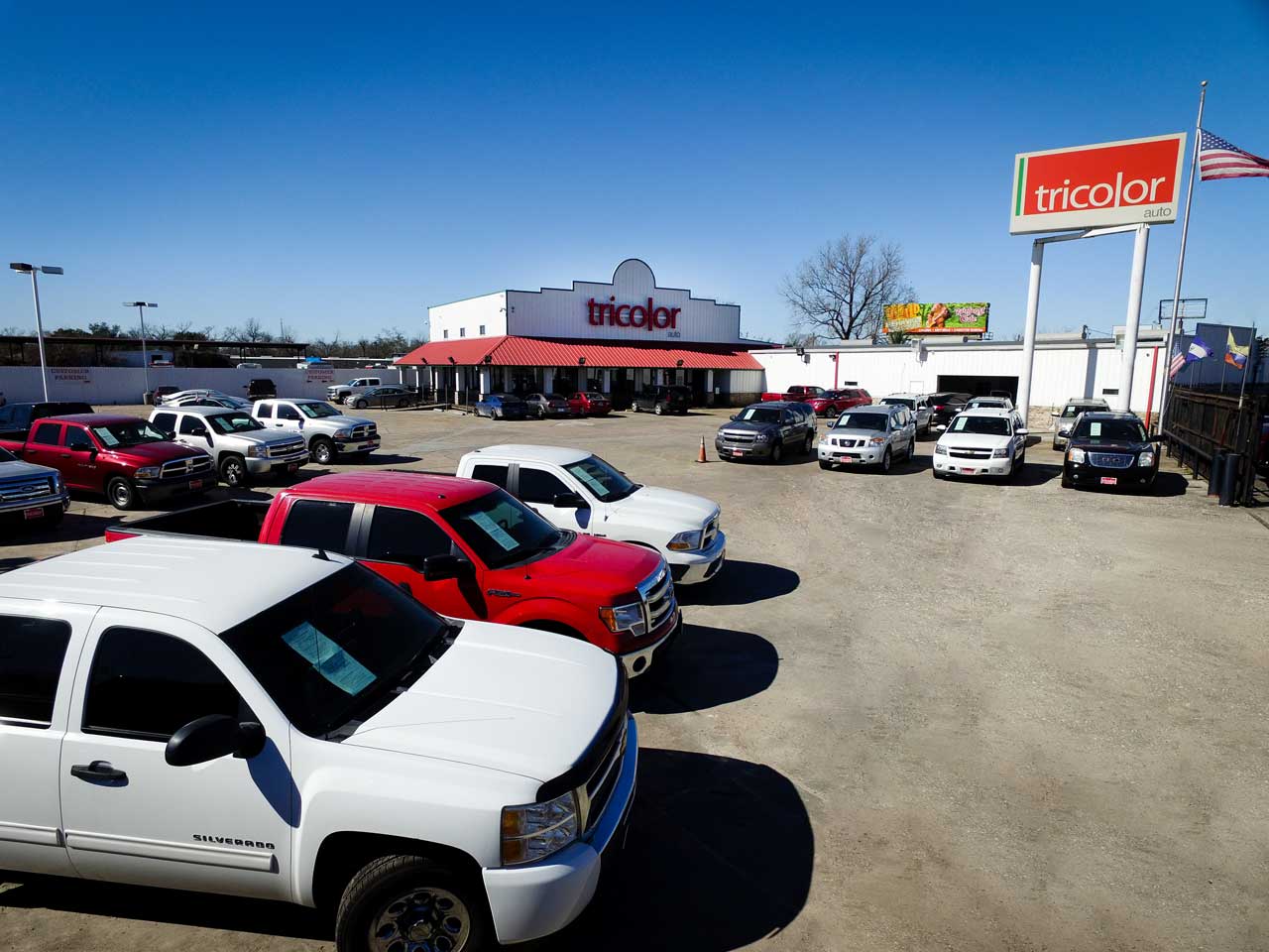 Tricolor Auto Localidades 45 N Tidwell, Texas